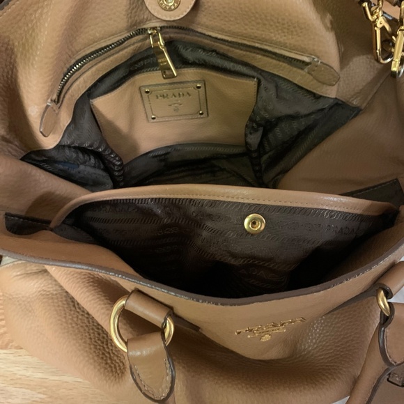 Prada purse - Picture 3 of 6